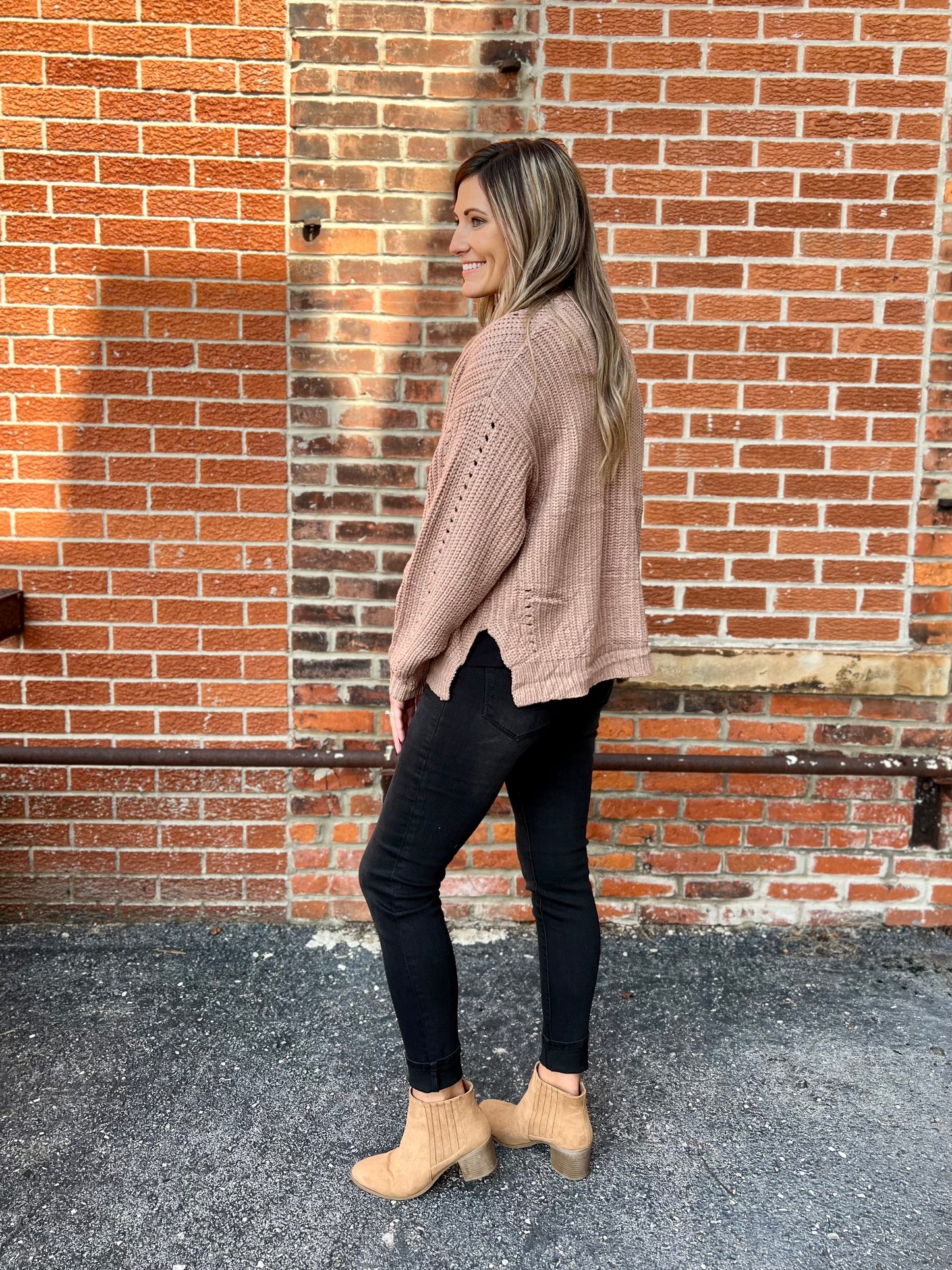 The Ehvya Cardigan