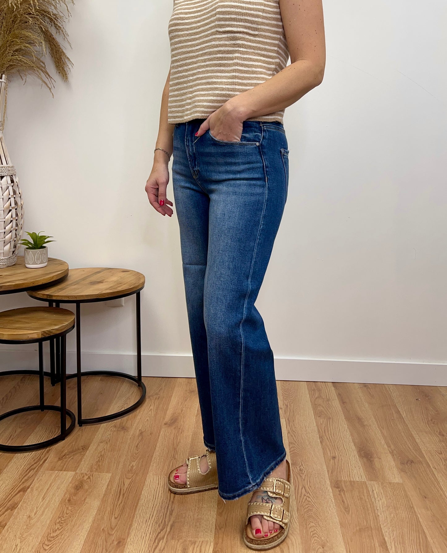The Jaya High Rise-Crop Jean