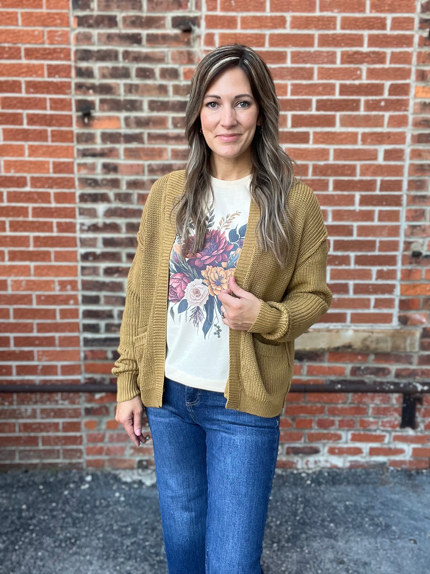 The Aster Graphic Flower Tee