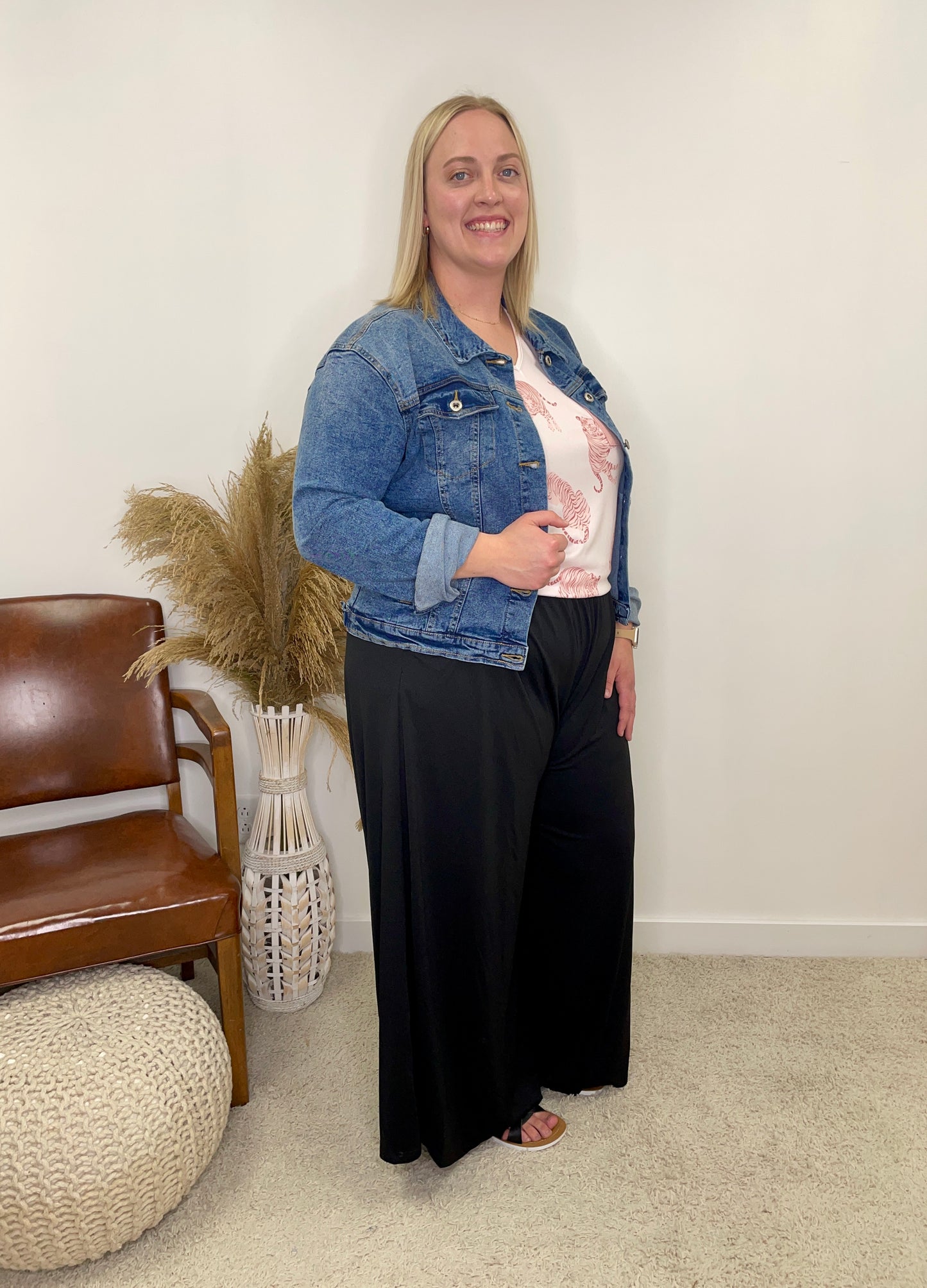 The Kora Curvy Denim Jacket