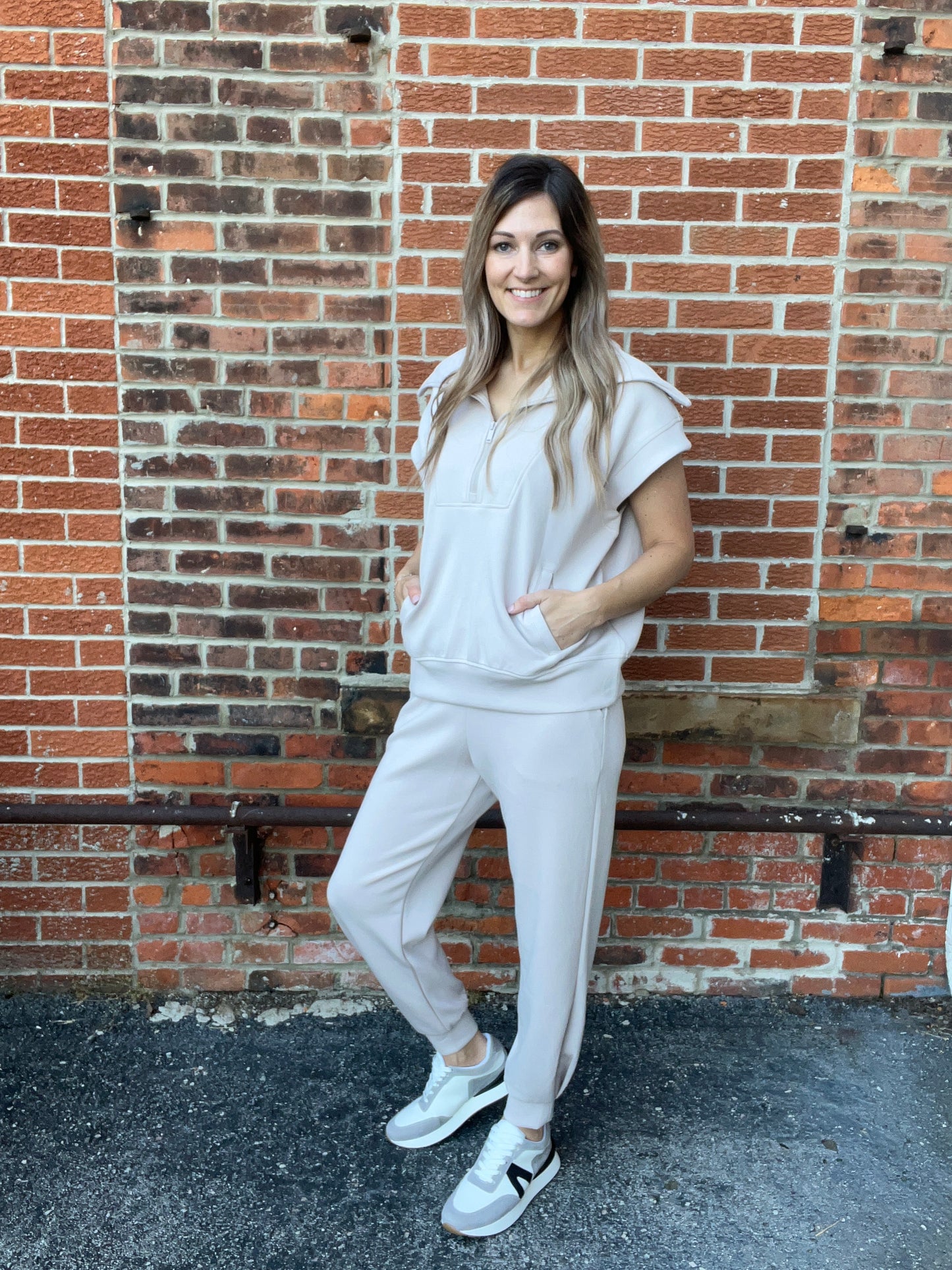 The Traveler Lounge Jogger Set