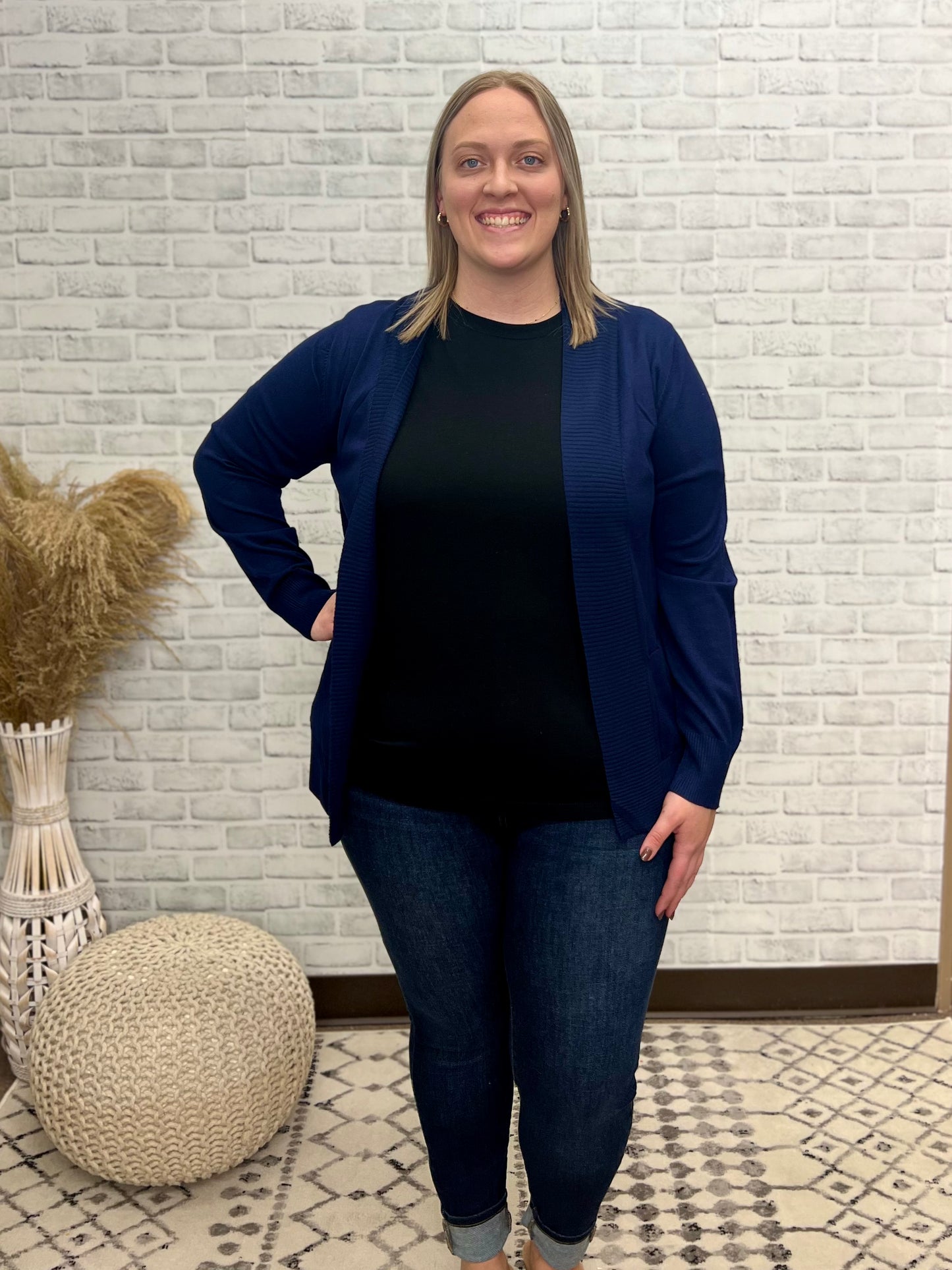The Delilah Basic Curvy Cardigan