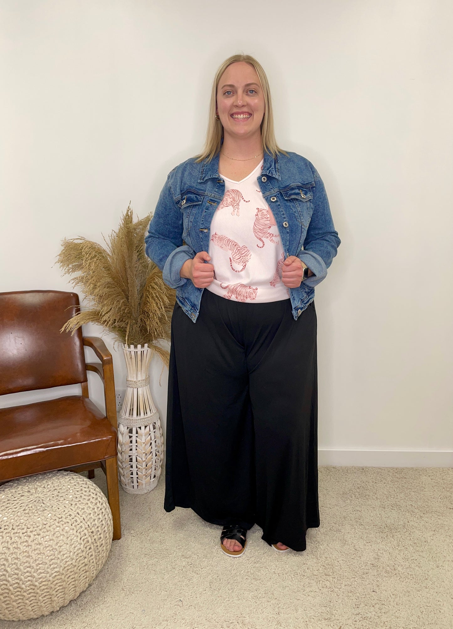 The Kora Curvy Denim Jacket