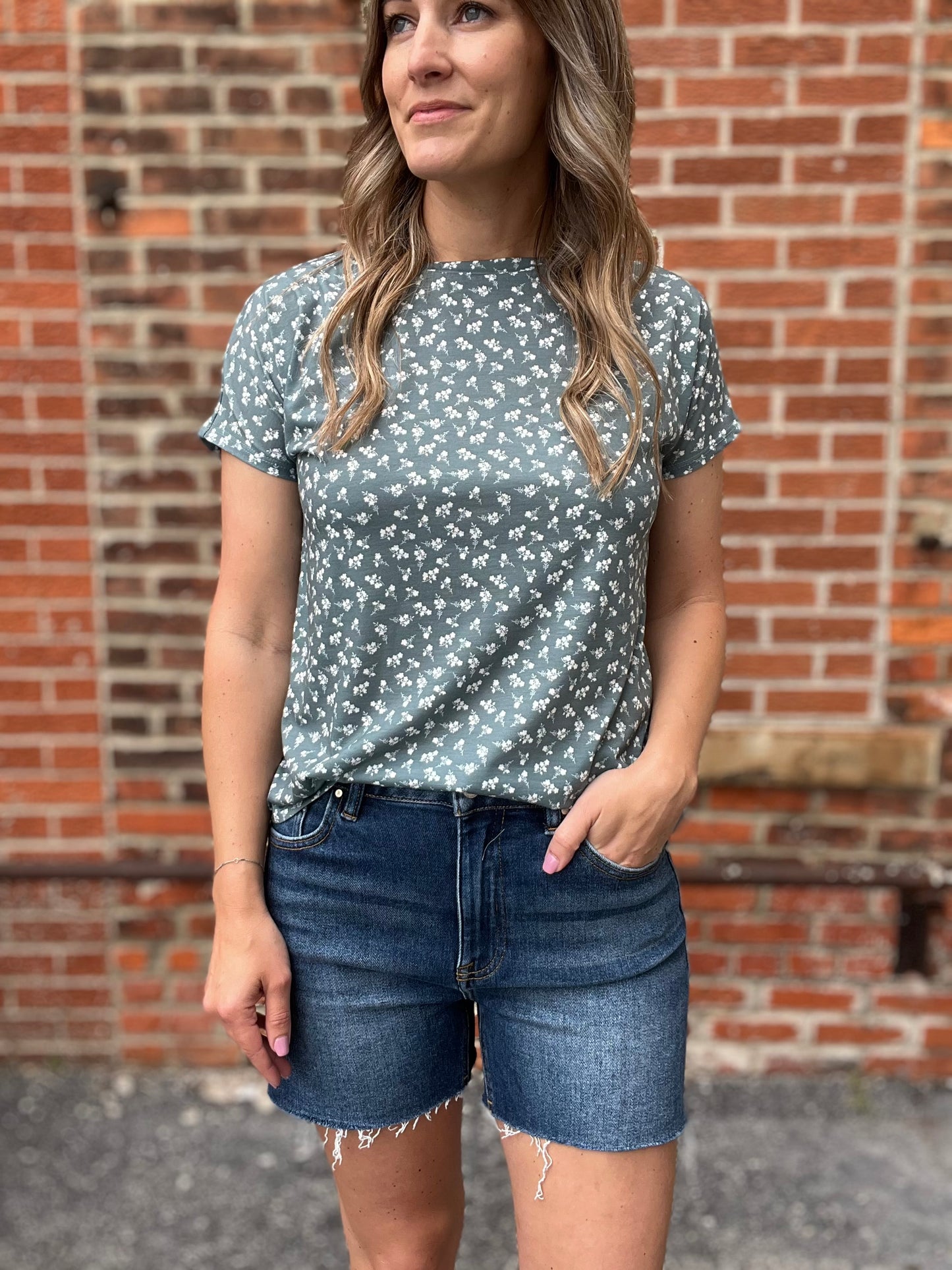 The Willow Blue Sage Floral Tee