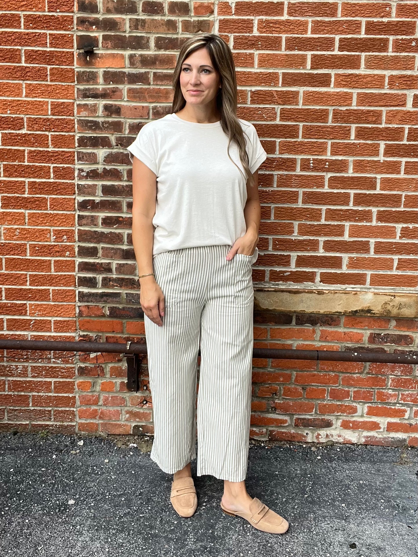 The Trisha Basic Short Sleeve