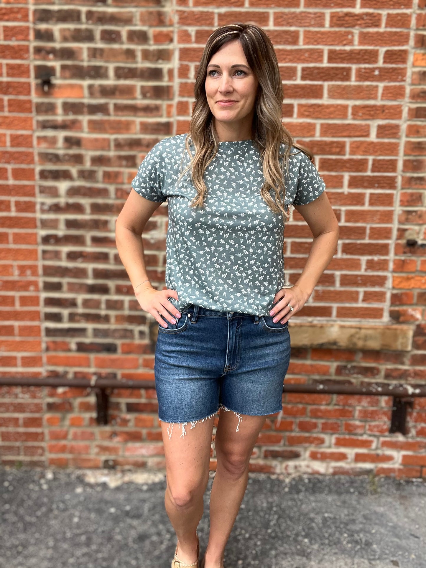 The Willow Blue Sage Floral Tee