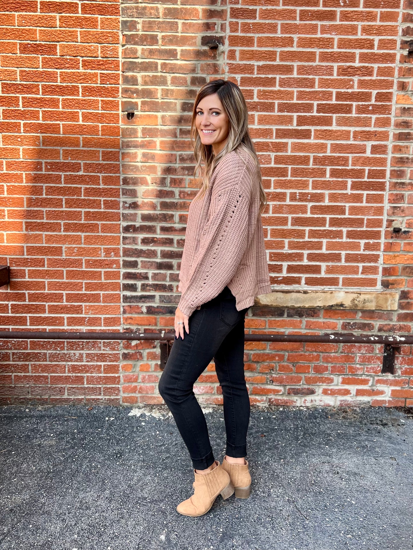 The Ehvya Cardigan