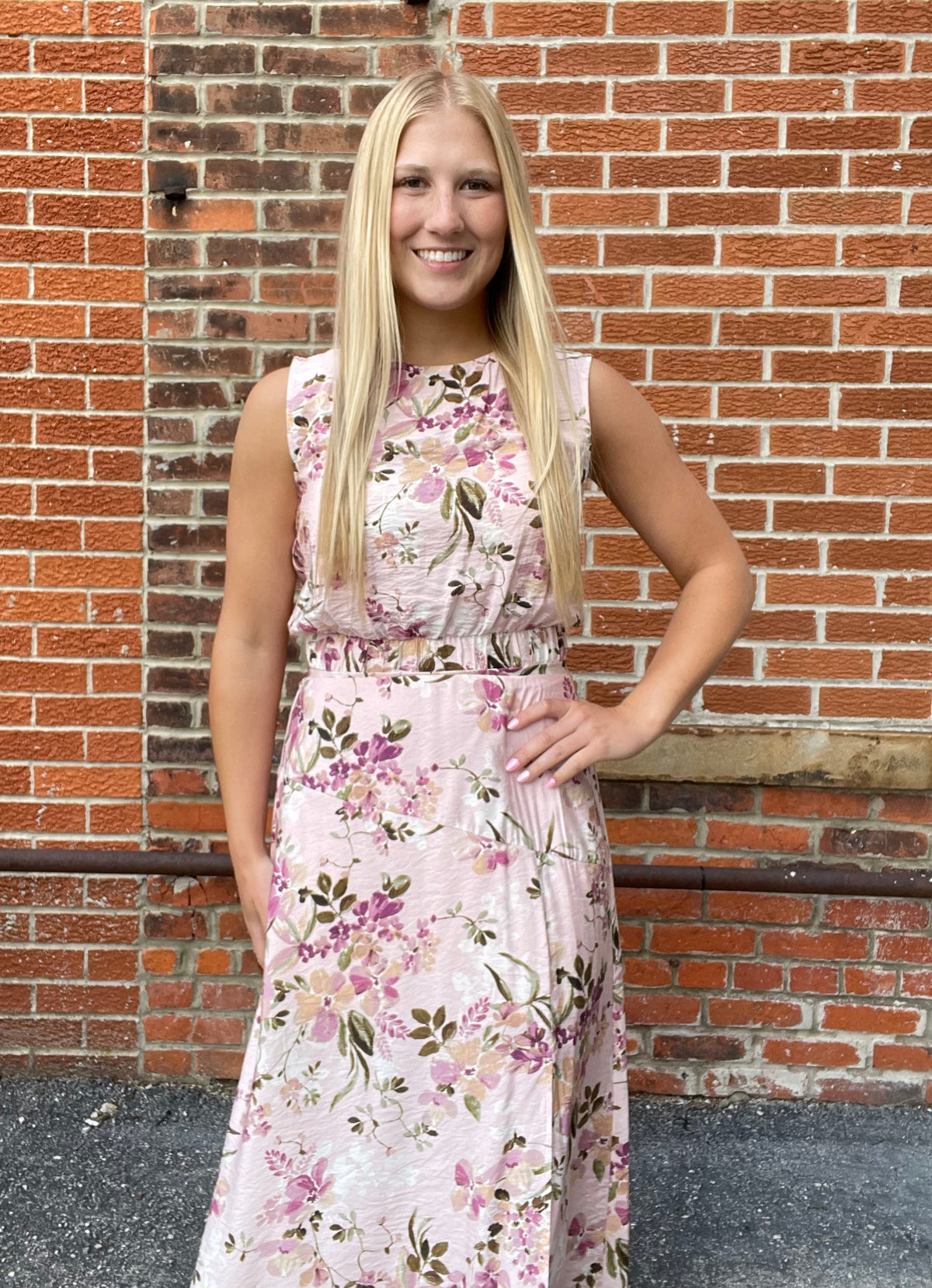 The Caden Sleeveless Floral Crop Top