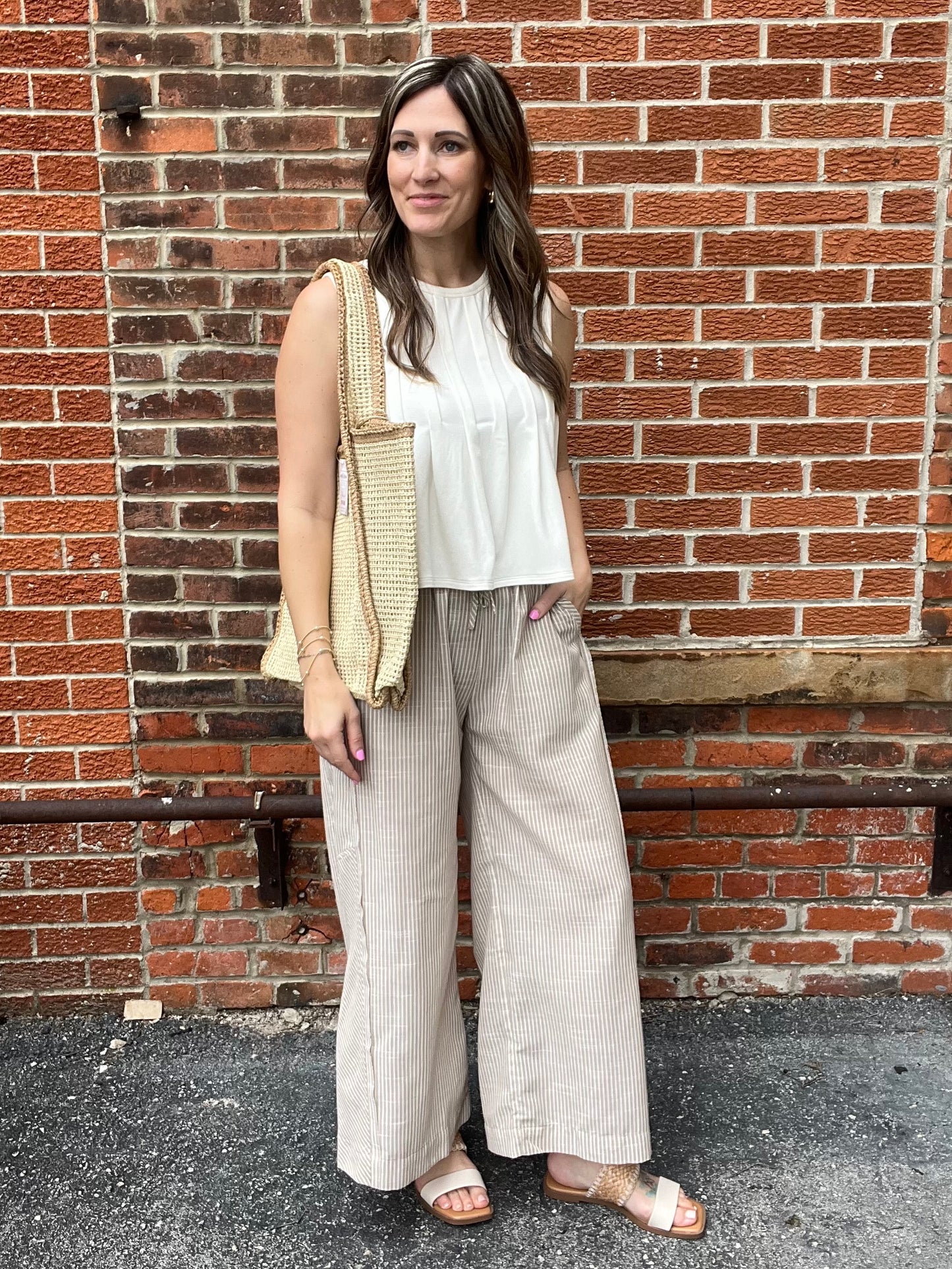 The Larsen Linen Cropped Pants