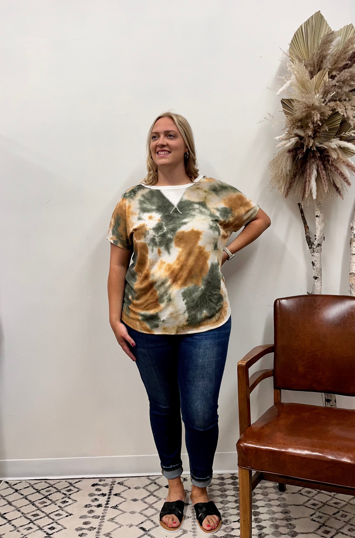The Oakley Curvy Tee