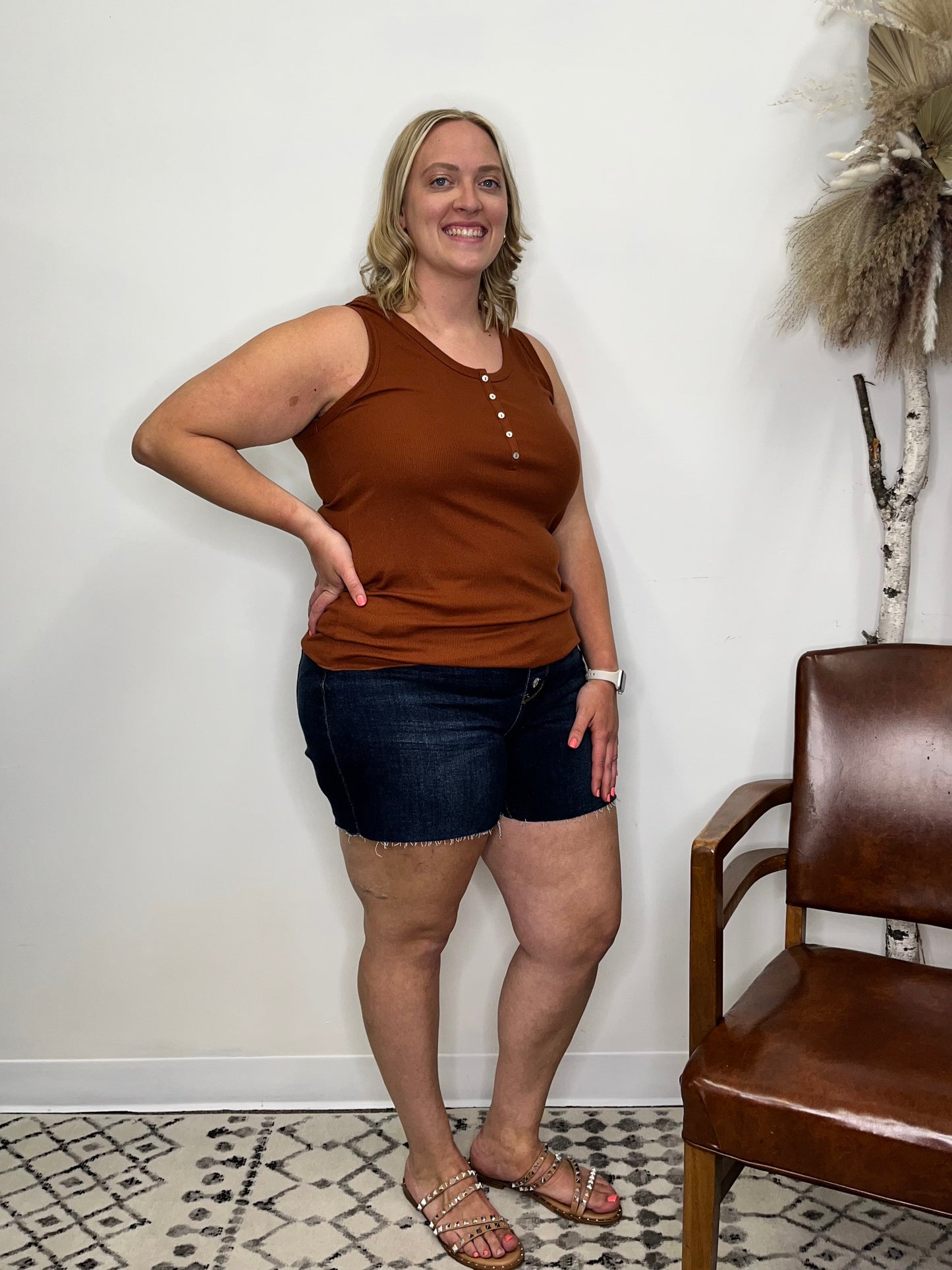 The Callie Ribbed Curvy Tank