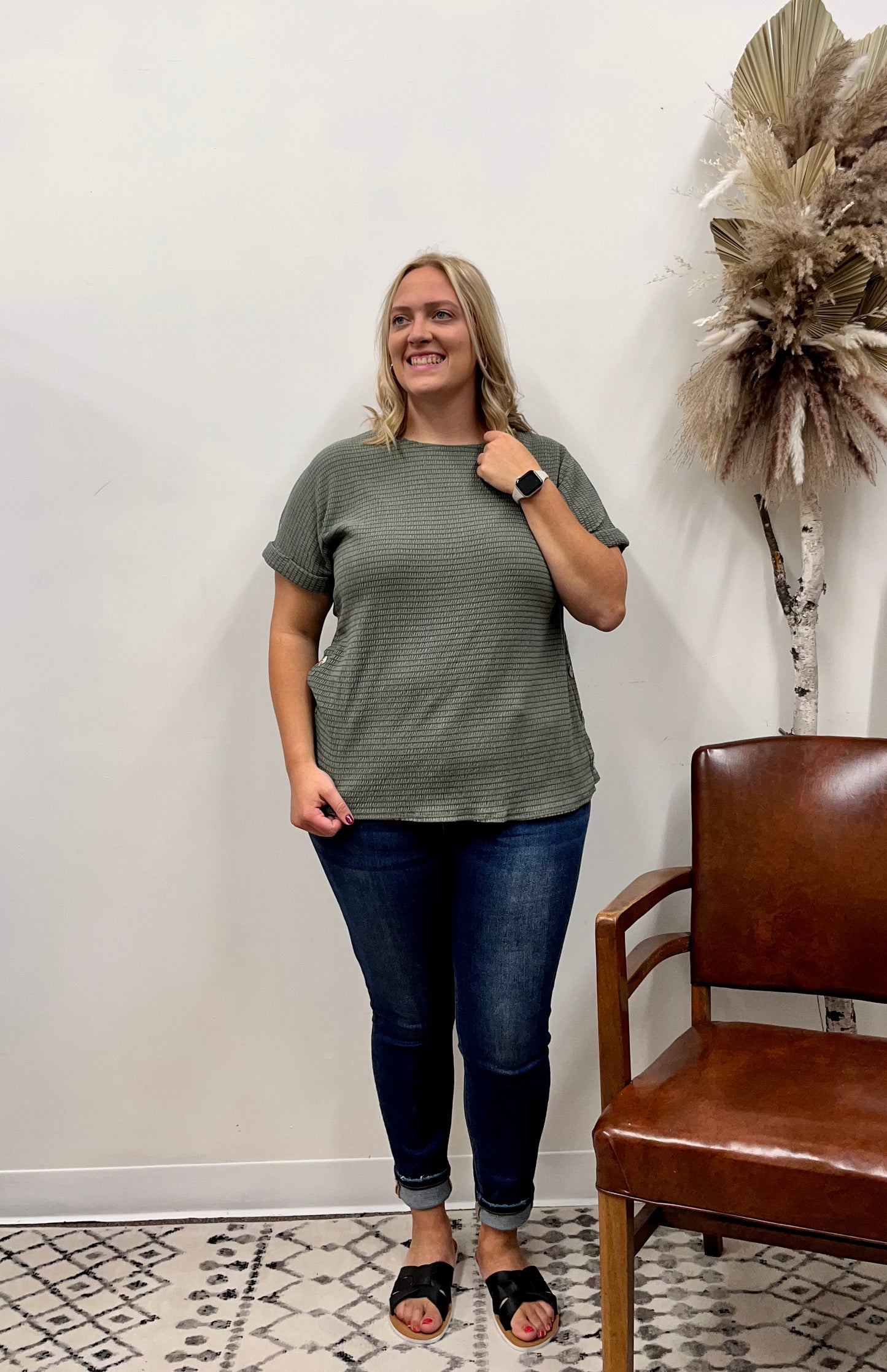The Rhonda Curvy Tee