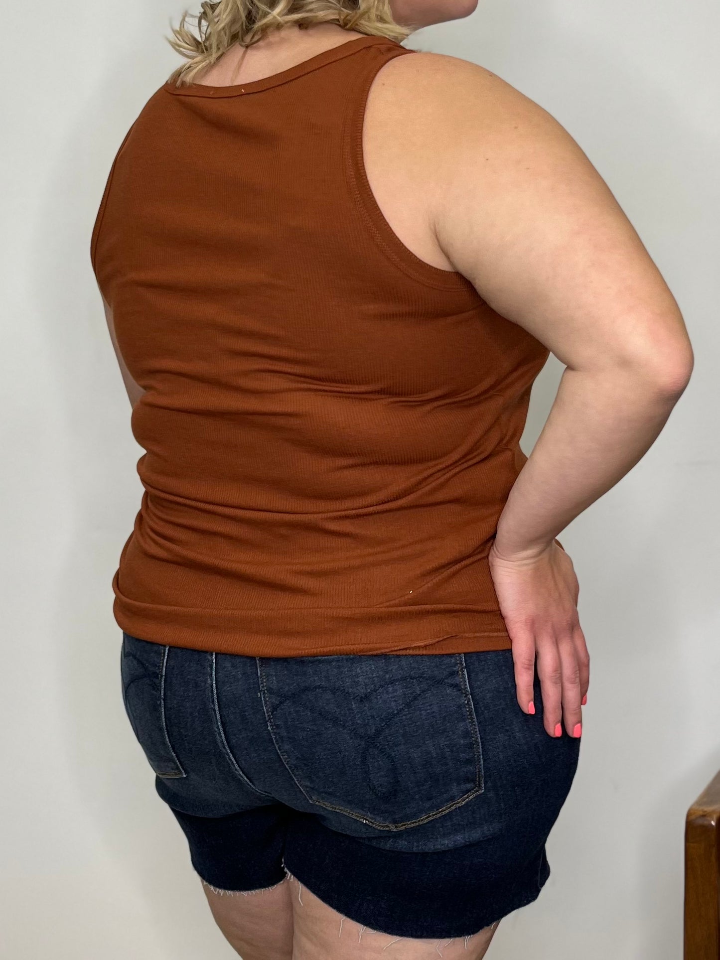 The Callie Ribbed Curvy Tank