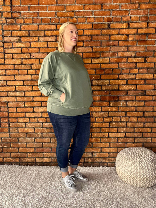 The Clayton Curvy Pullover Sweatshirt