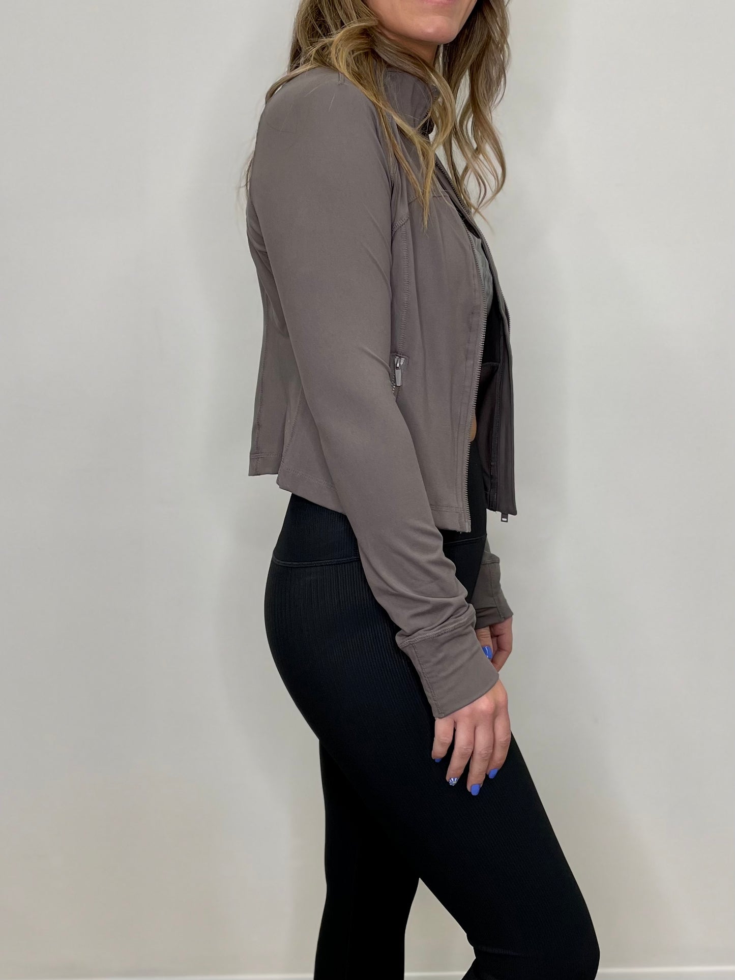 The Smoky Cropped Yoga Jacket