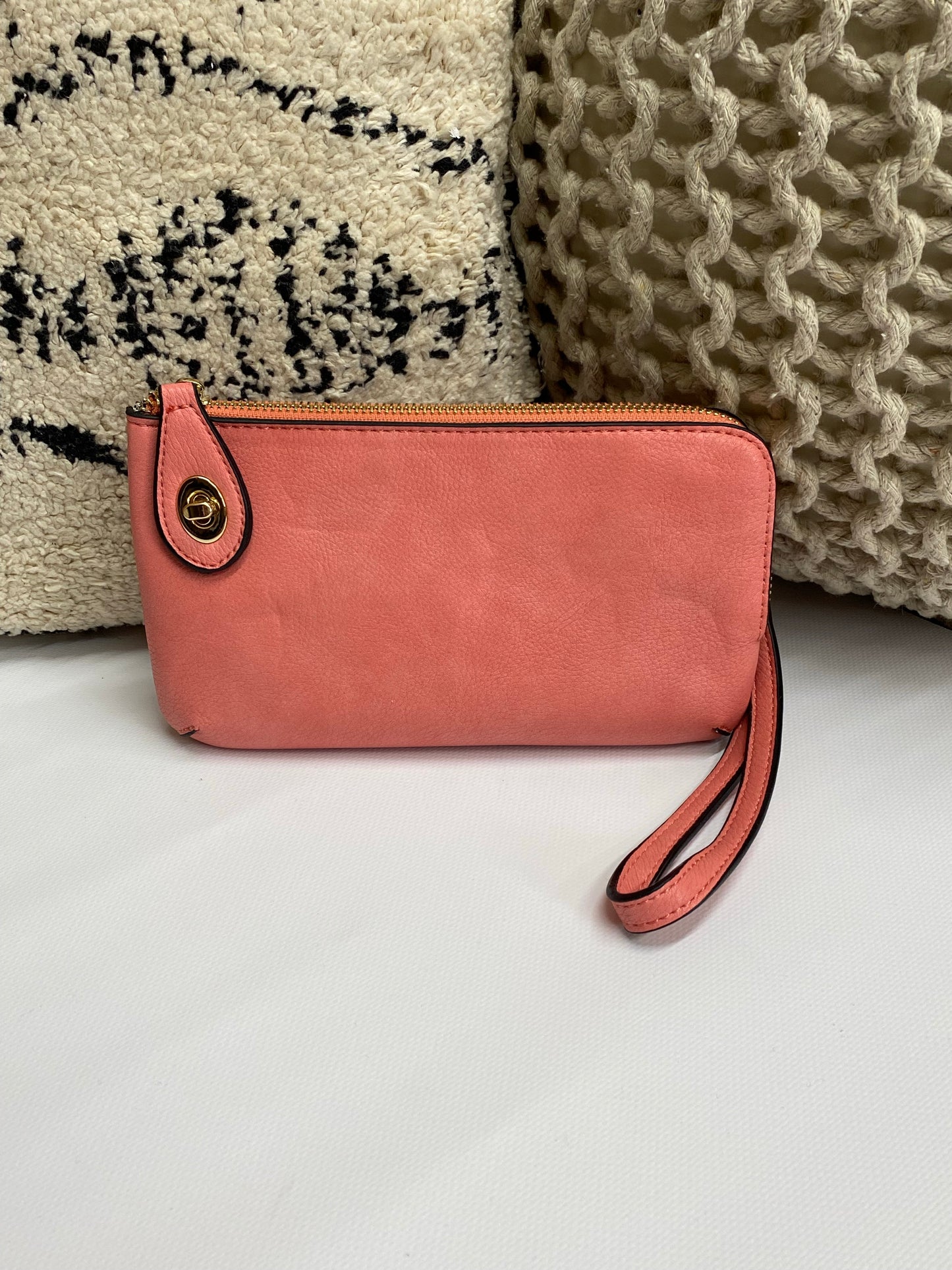 The Kendall Crossbody/Wristlet