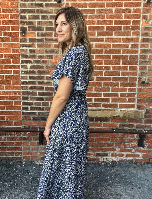 The Hayzen Navy Floral Maxi Dress