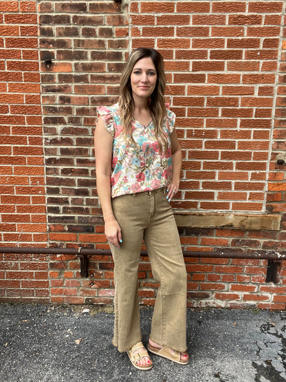 The Leslie Dreamy Floral Blouse