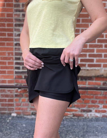 The Linnea Black Dolphin Skort