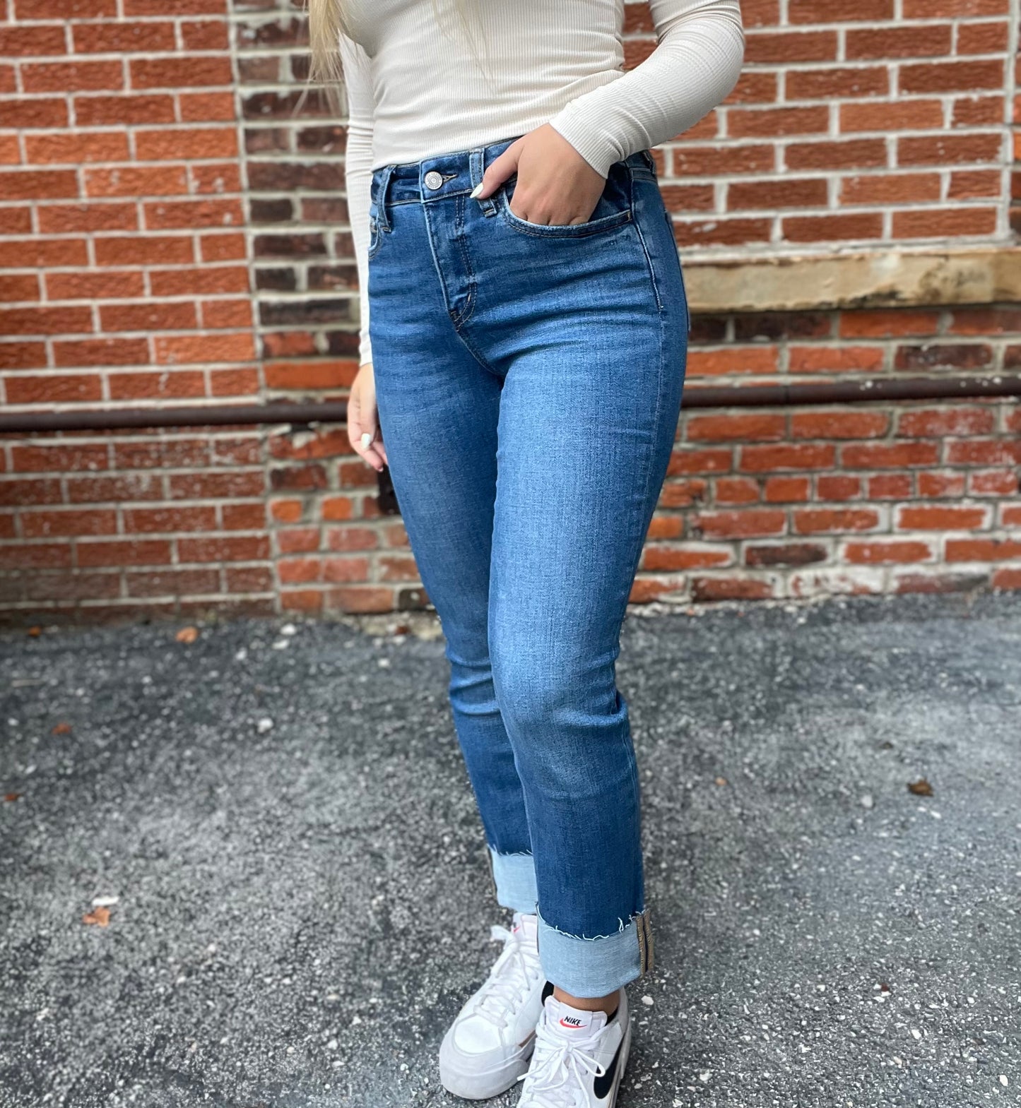 The Lora Slim Cropped Straight Leg Jeans