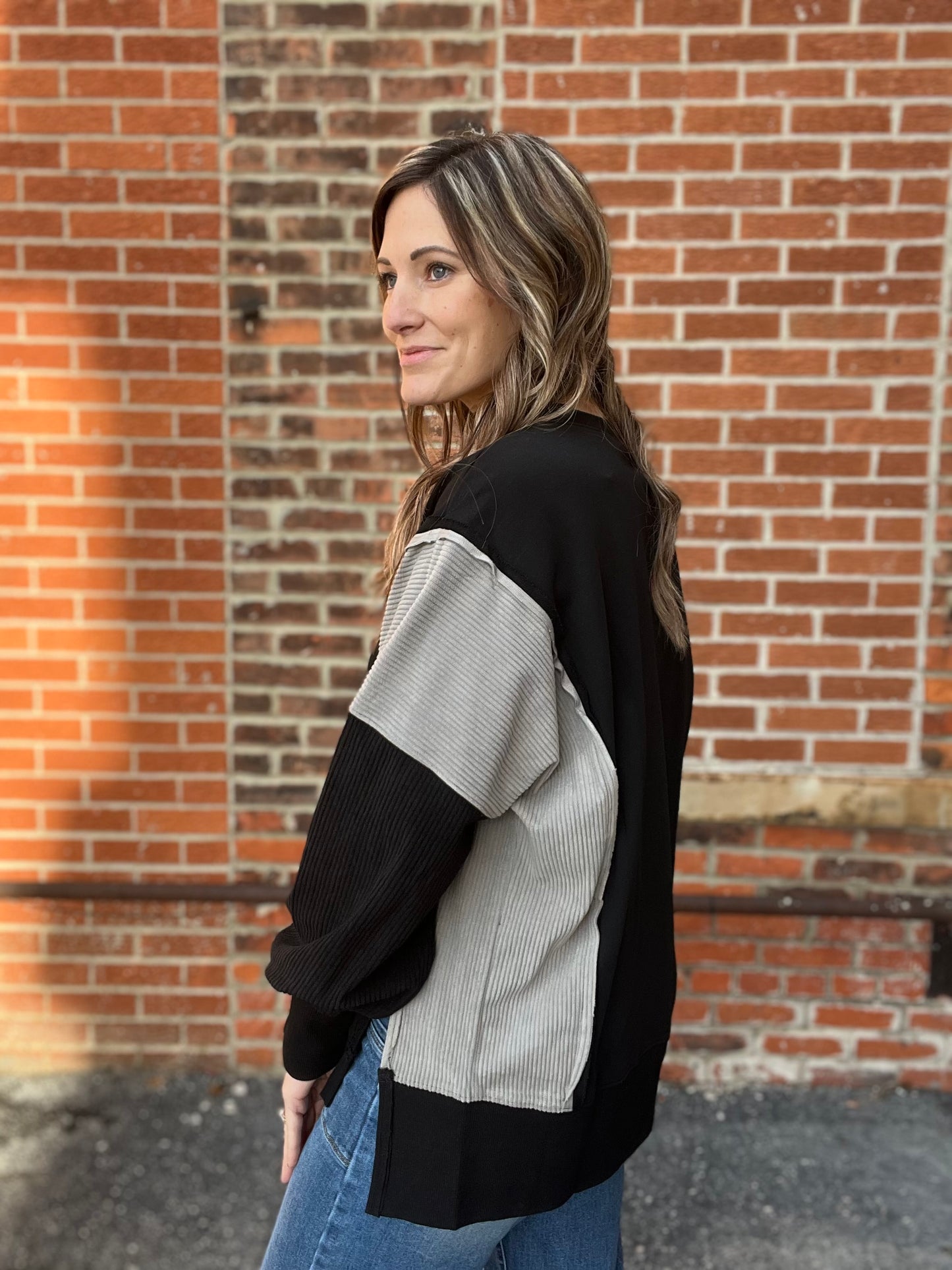 The Suey Black Oversized Pullover