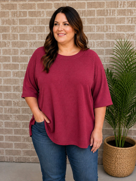The Quent Curvy Textured Short Sleeve Top