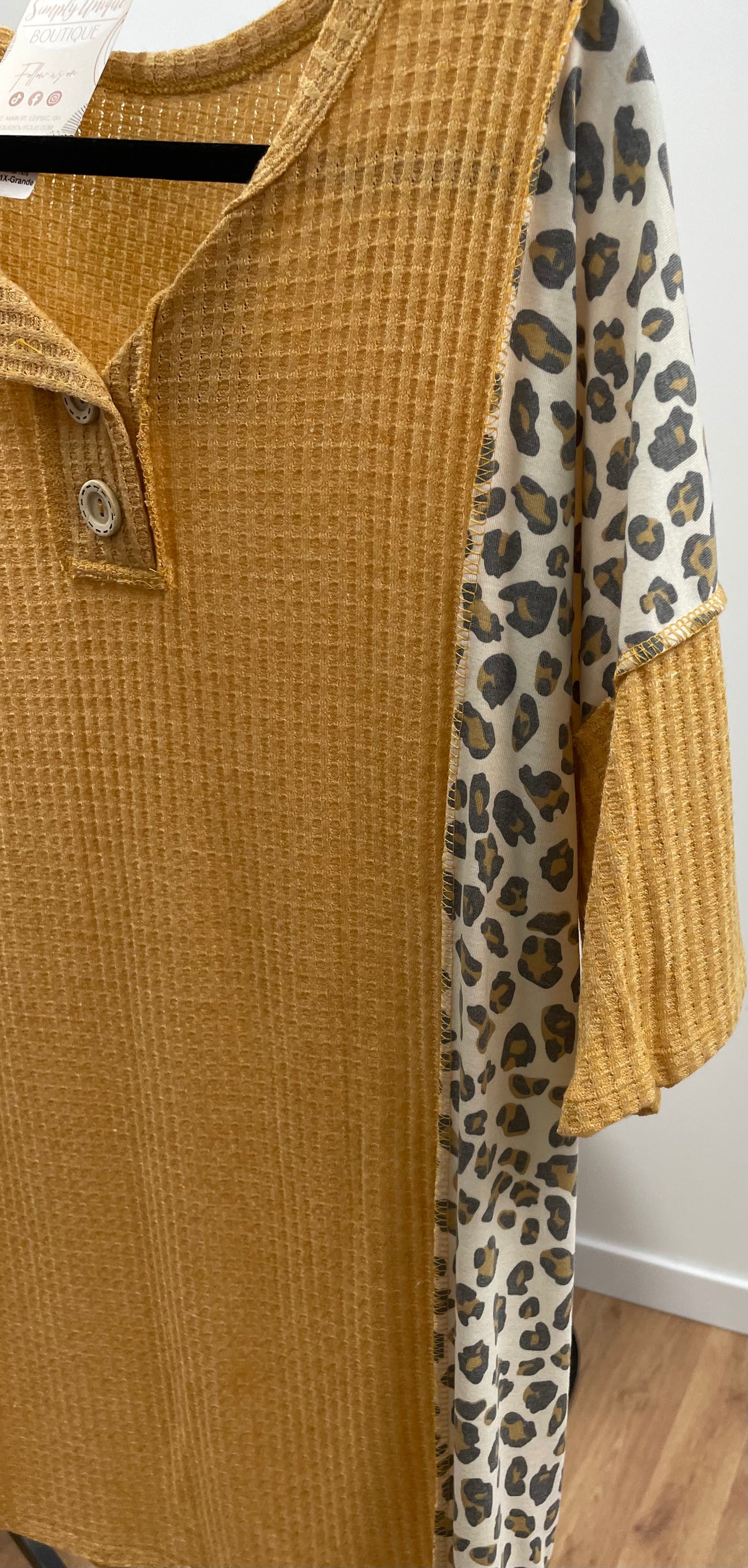 The Nessa Mustard Curvy Top