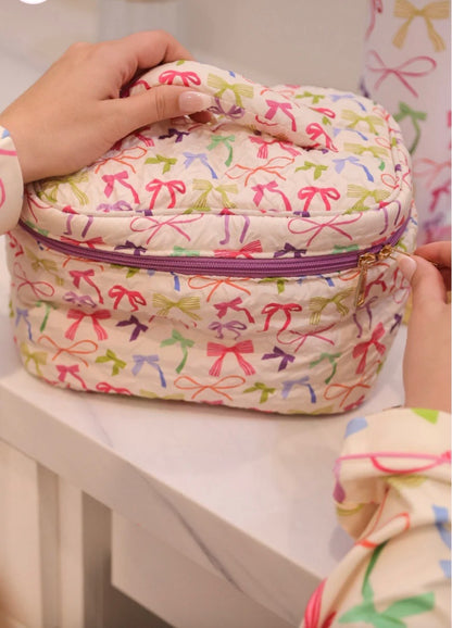 Jetsetter Quilted Zipper Bag