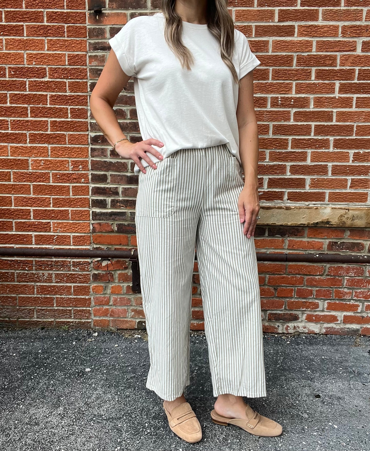 The Trisha Basic Short Sleeve