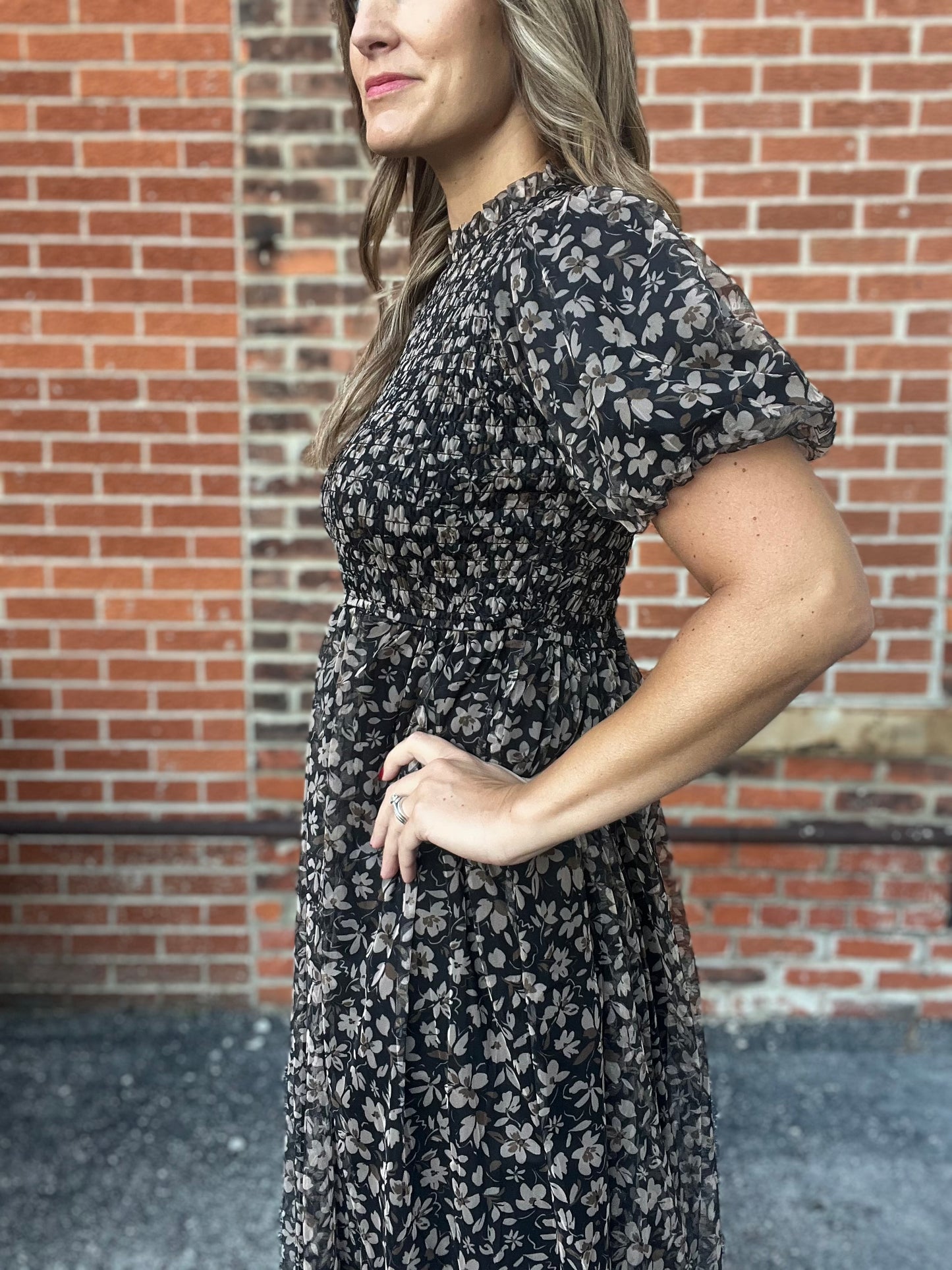 The Vivia Floral Smocked Sleeve Midi Dress