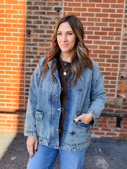 The Milland Contrast Collar Latch Hook Washed Denim Jacket