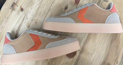 The Amberlynn Casual Sneakers