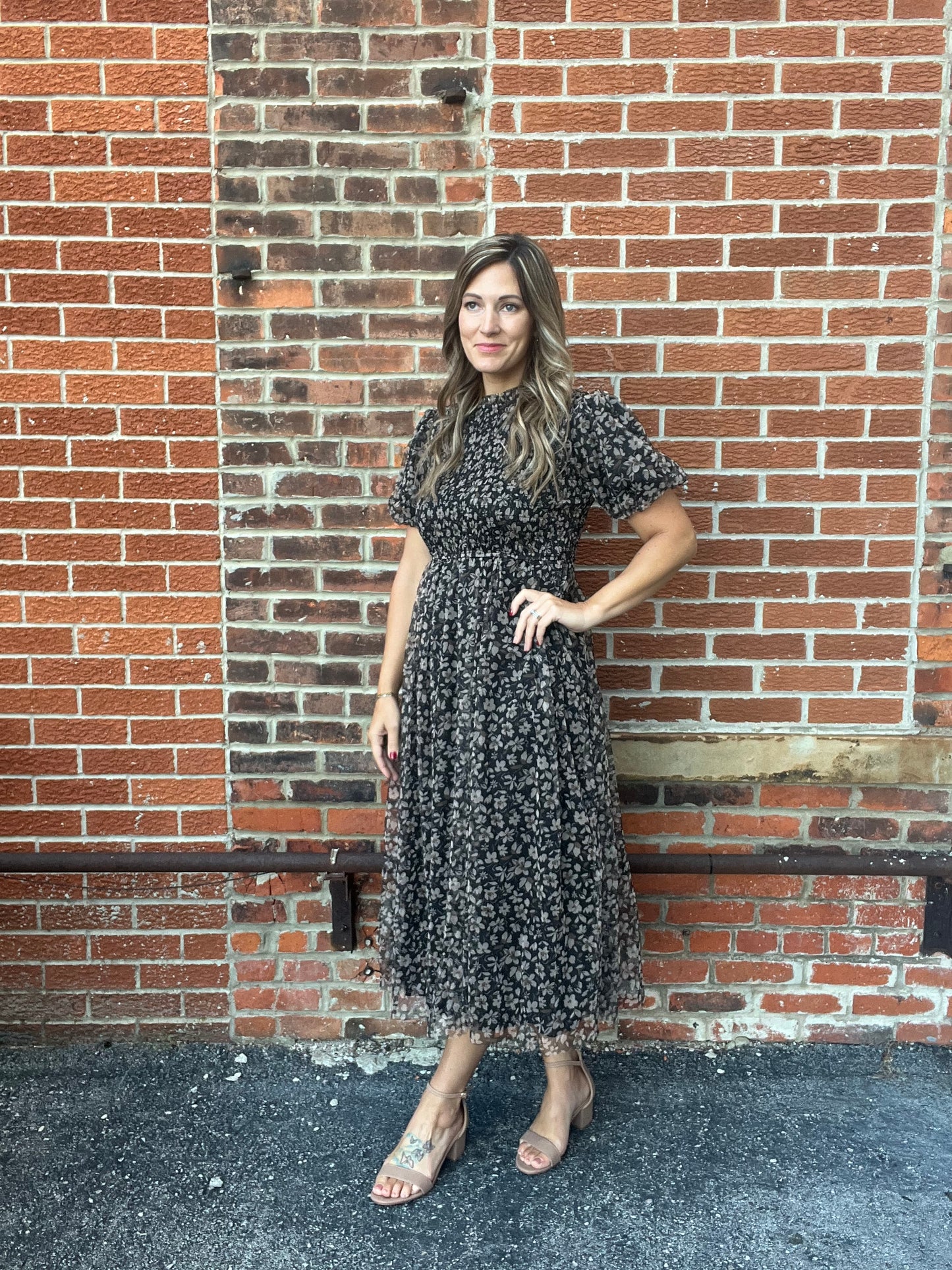 The Vivia Floral Smocked Sleeve Midi Dress