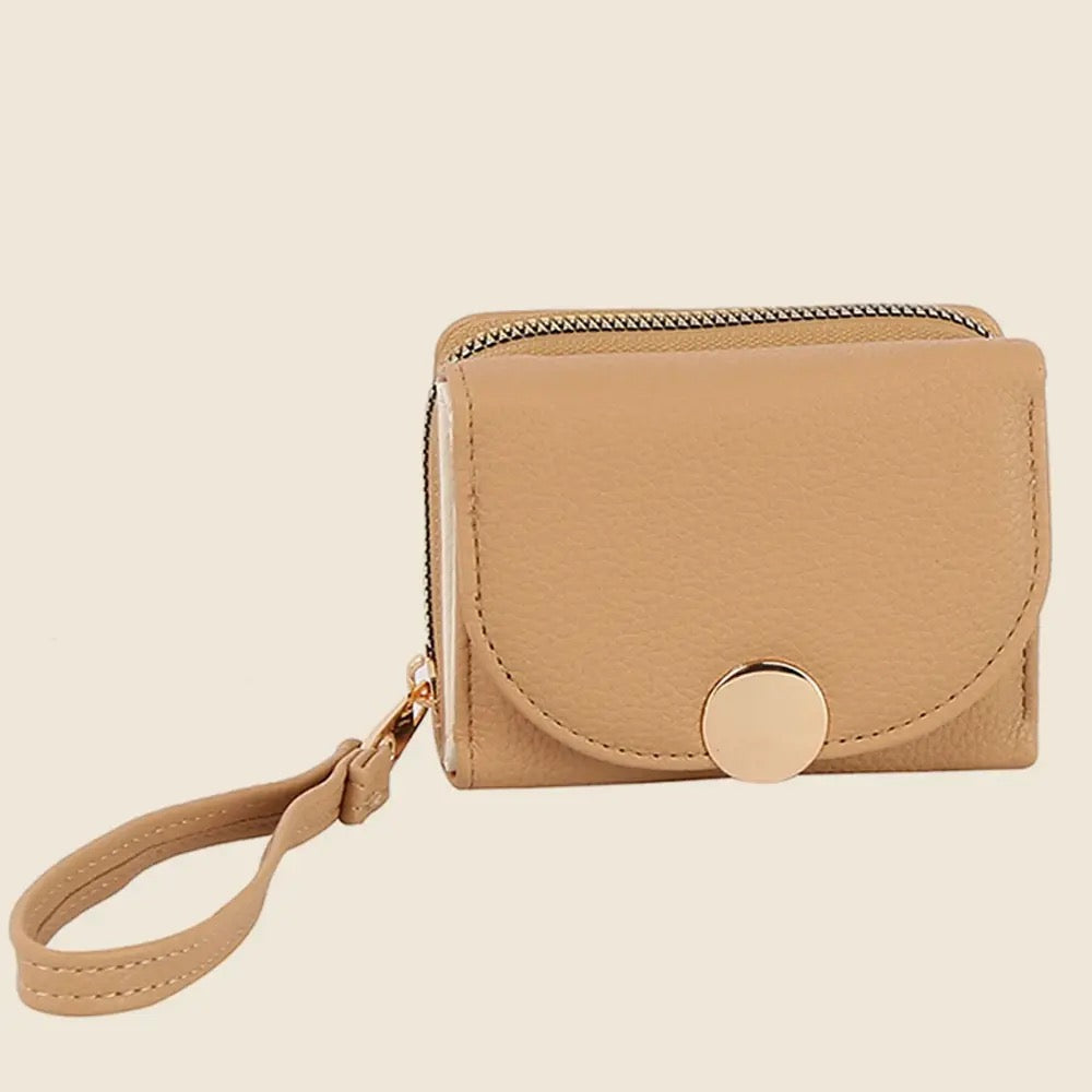 Wristlet Wallet With Magnetic Snap Closure