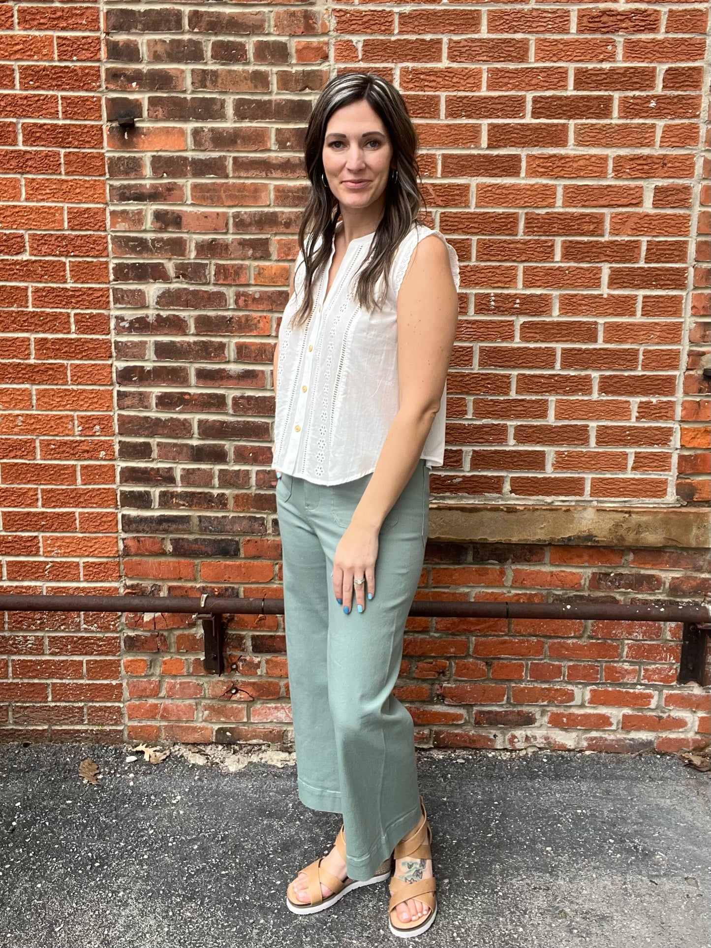 The Tess Lace Detailed Sleeveless Button Down Top