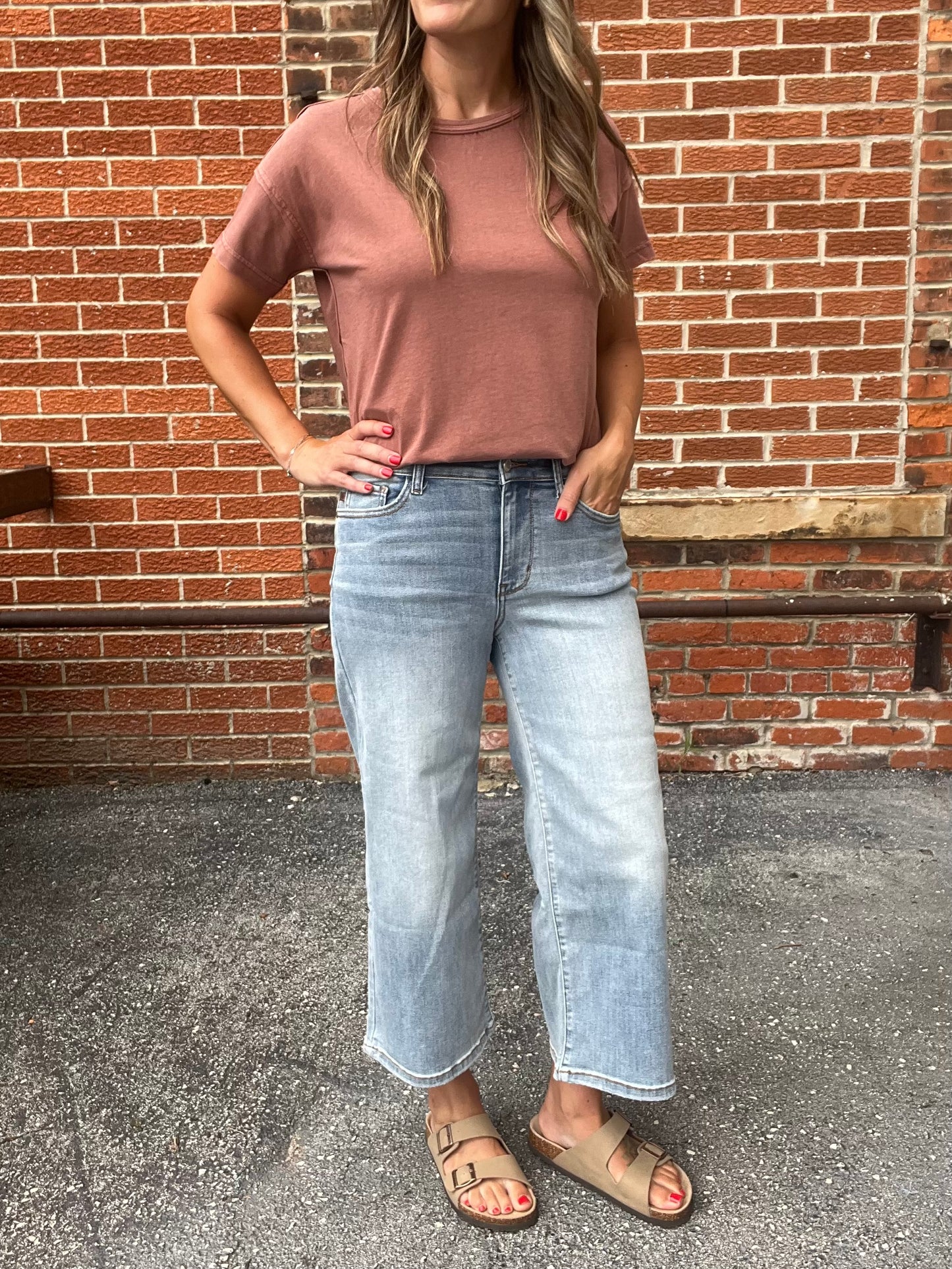 The Stevie Round Neck Short Sleeve Exposed Seam