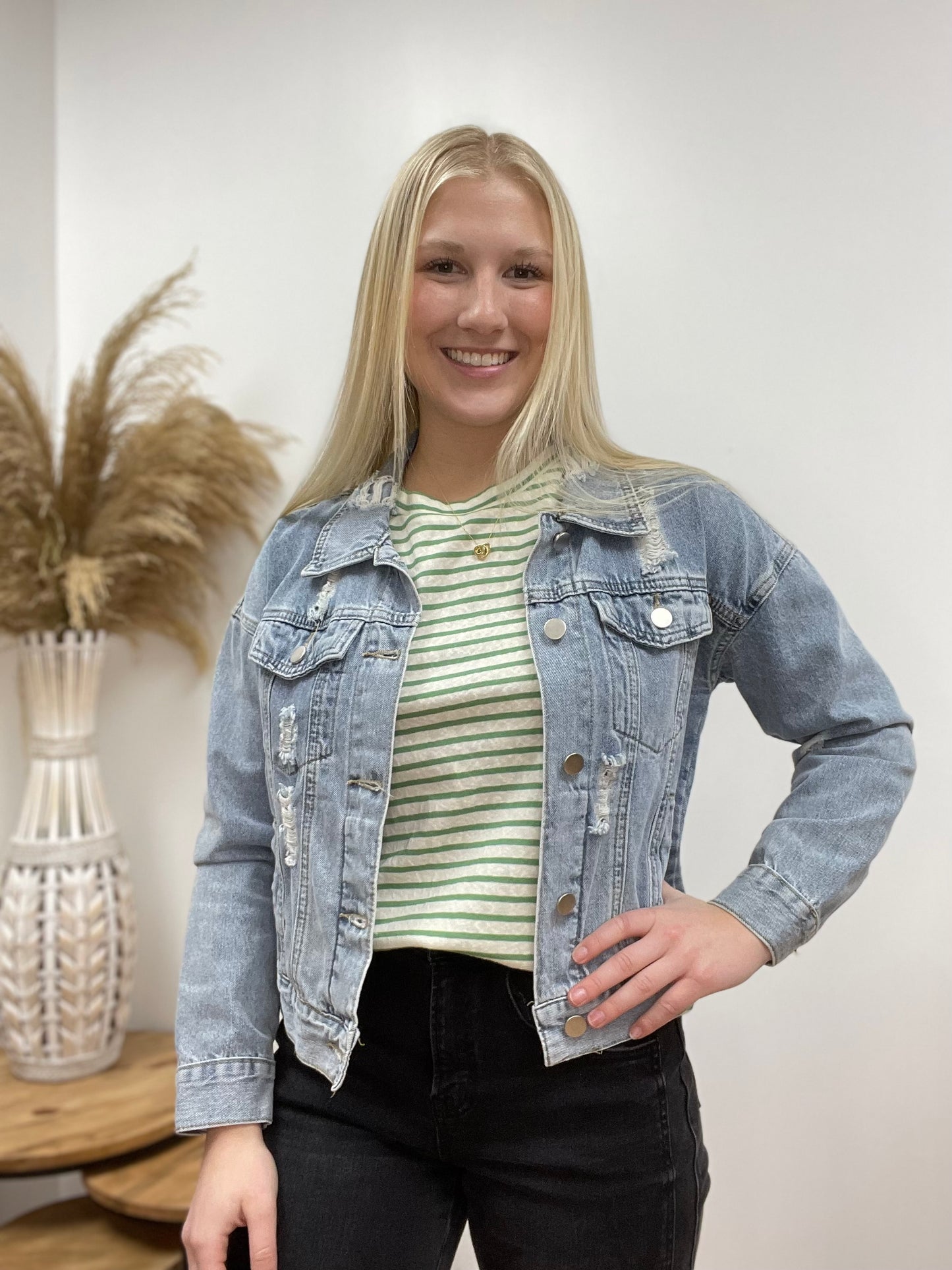 The Maelyee Basic Striped Cotton Tee
