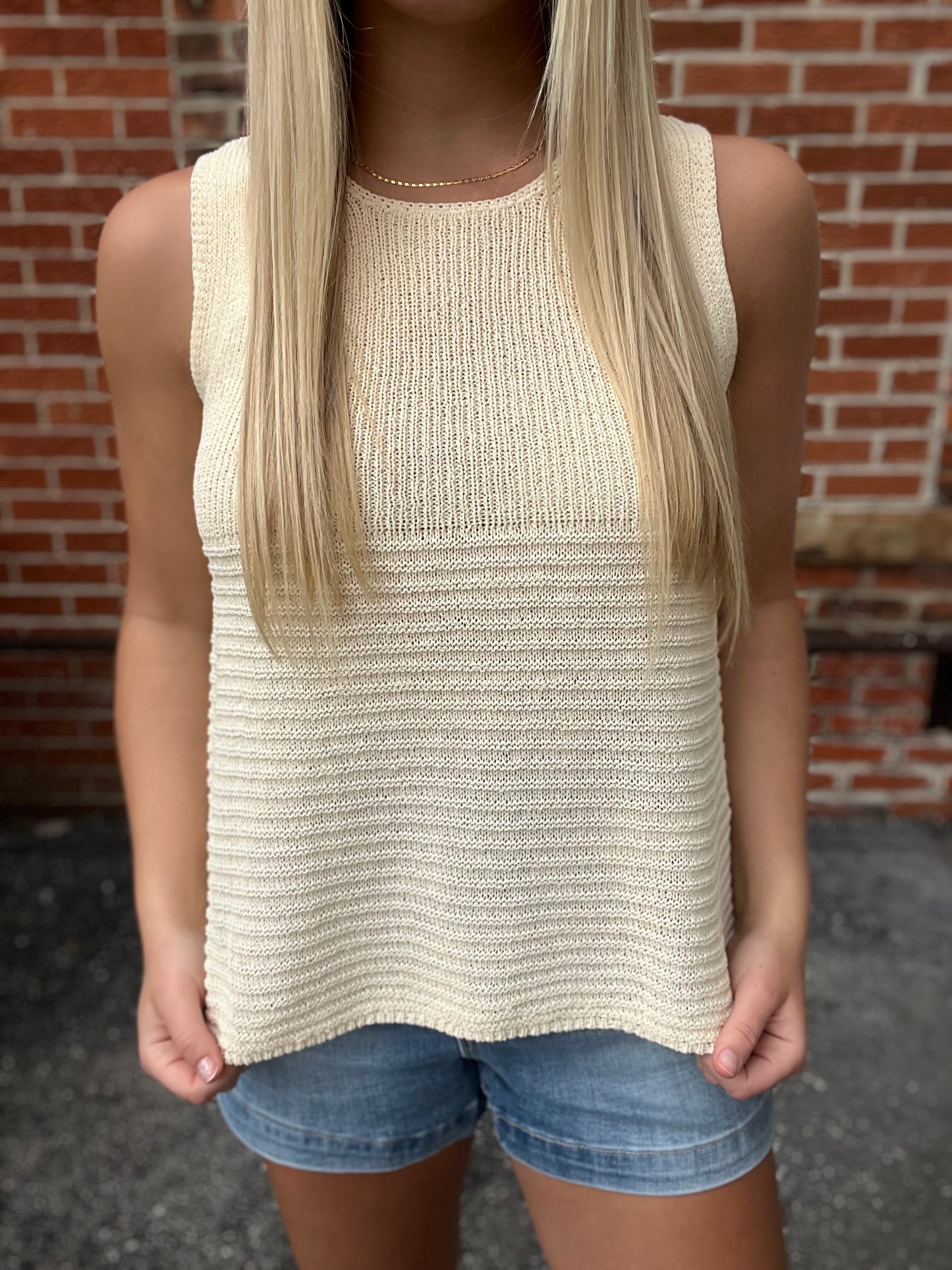 The Pheby Scoop Neck Swing Sweater Tank