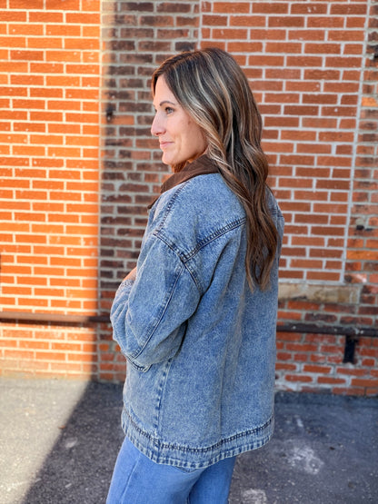The Milland Contrast Collar Latch Hook Washed Denim Jacket