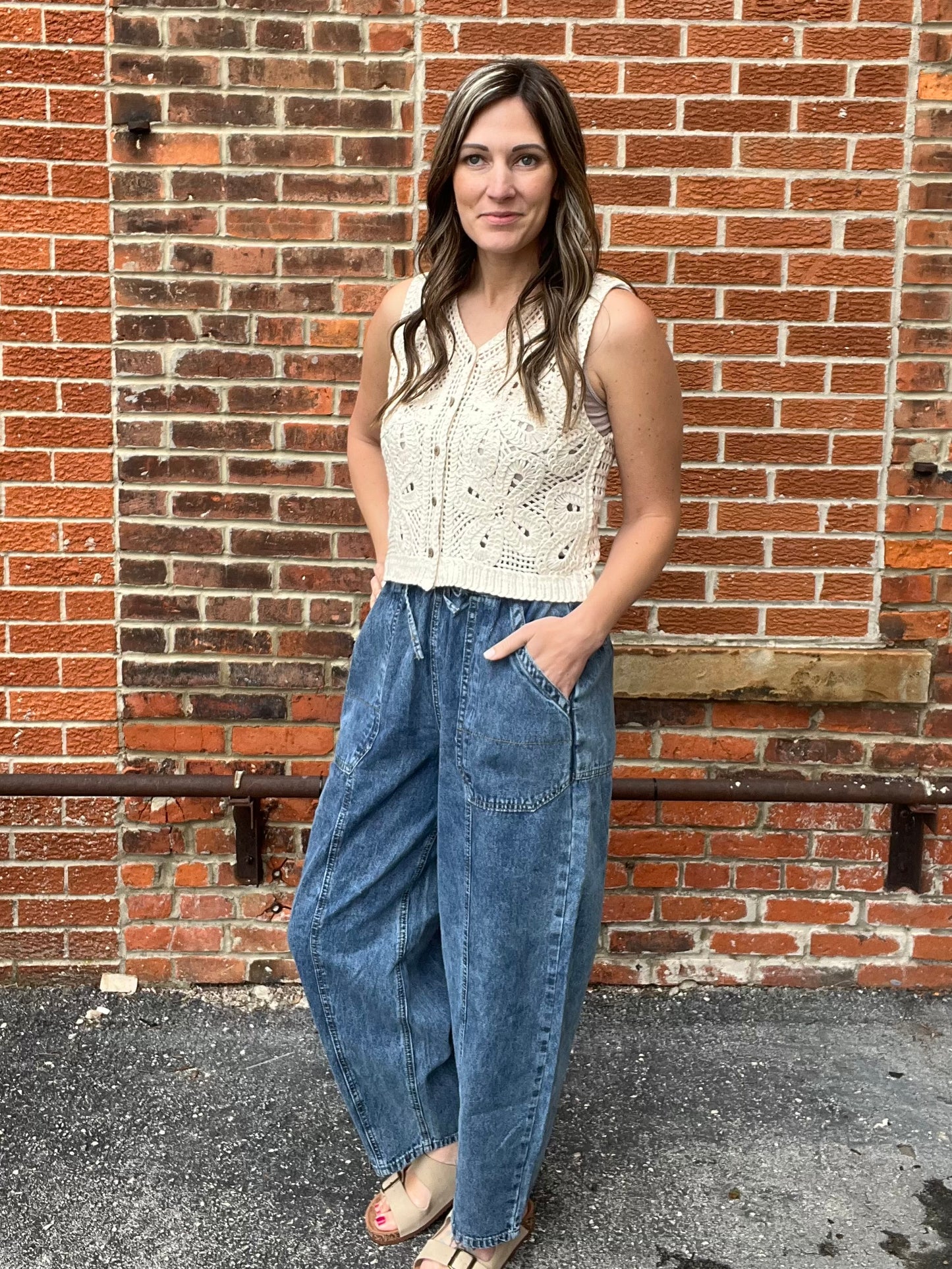 The Rowyl Chambray Barrel Jeans