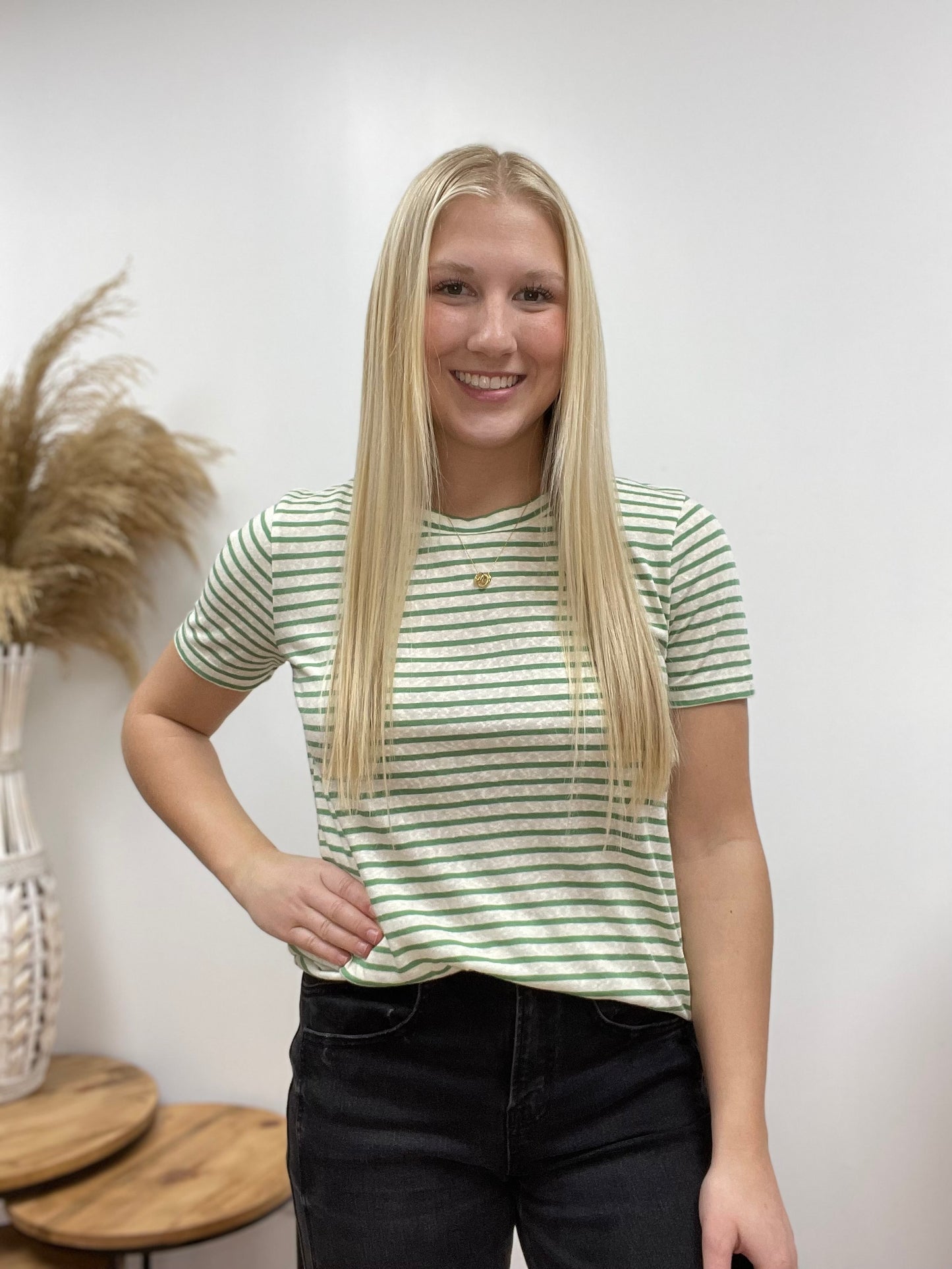 The Maelyee Basic Striped Cotton Tee