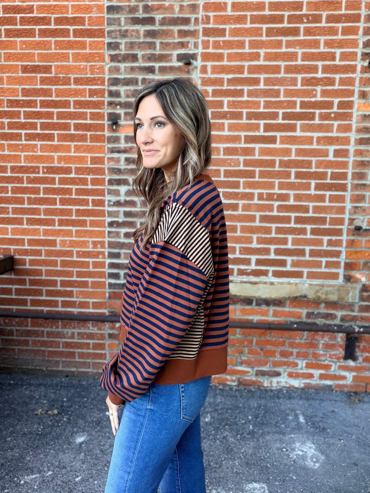 The Zina Mixed Contrast Cropped Sweatshirt
