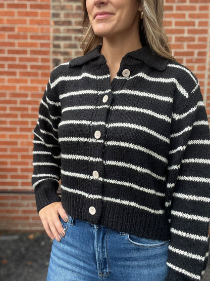 The Duny Stripped Button Down Cropped Top