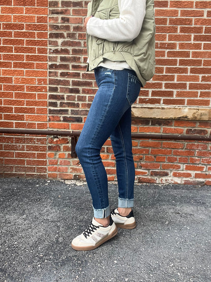 The Reflex Mid Rise Dark Skinny’s