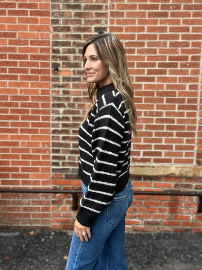 The Duny Stripped Button Down Cropped Top