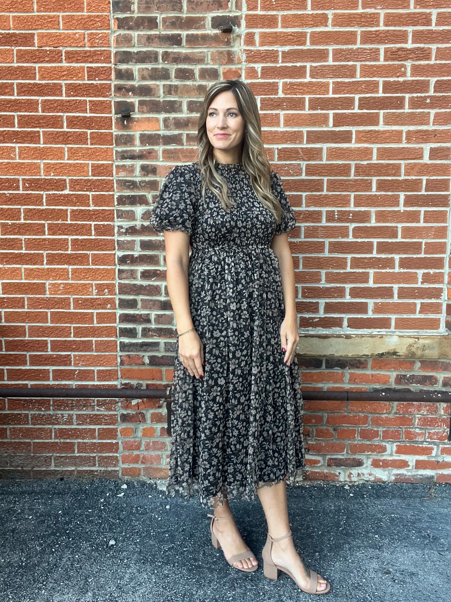 The Vivia Floral Smocked Sleeve Midi Dress