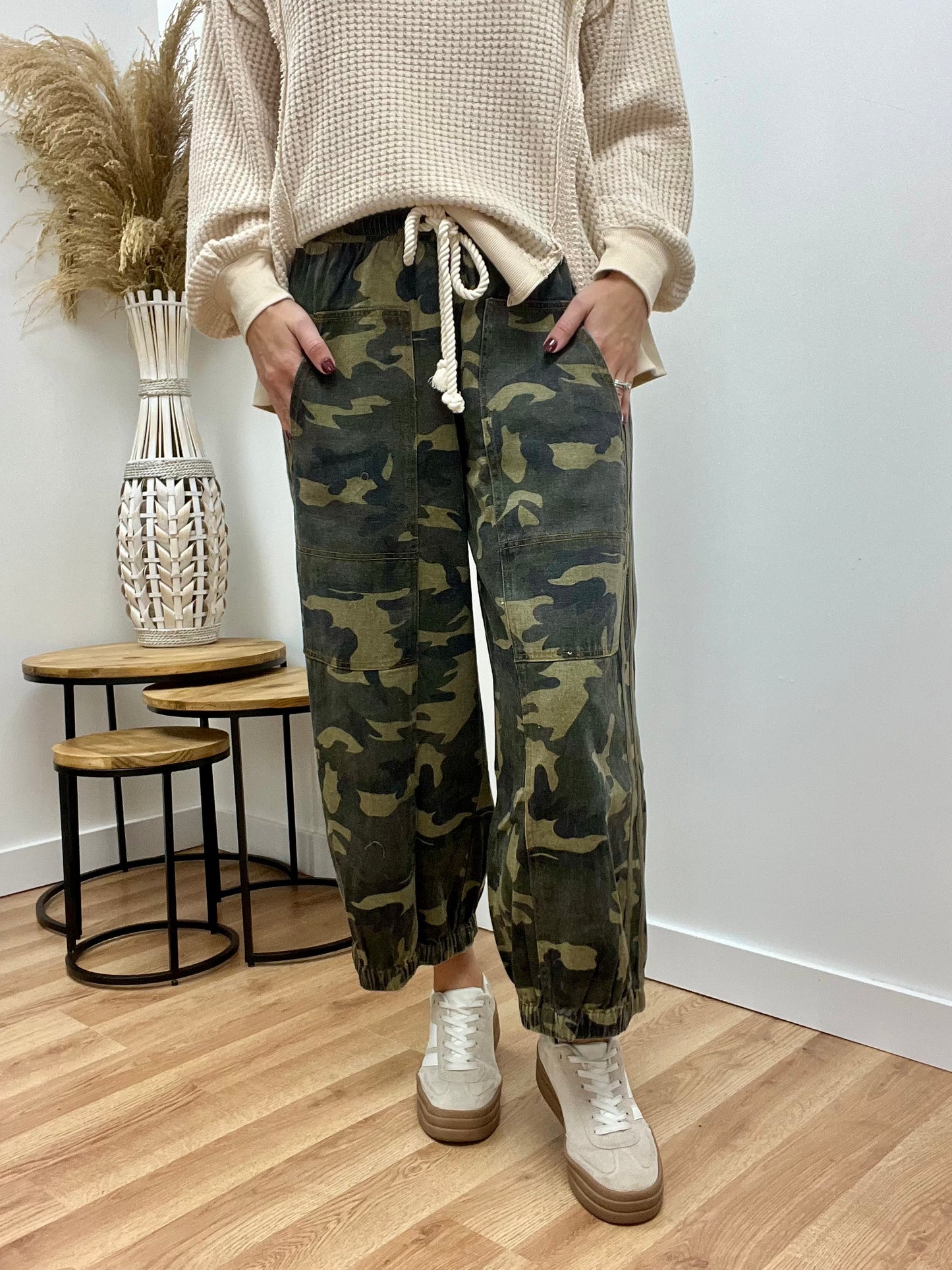 The Rayen Camo Pull on Pants