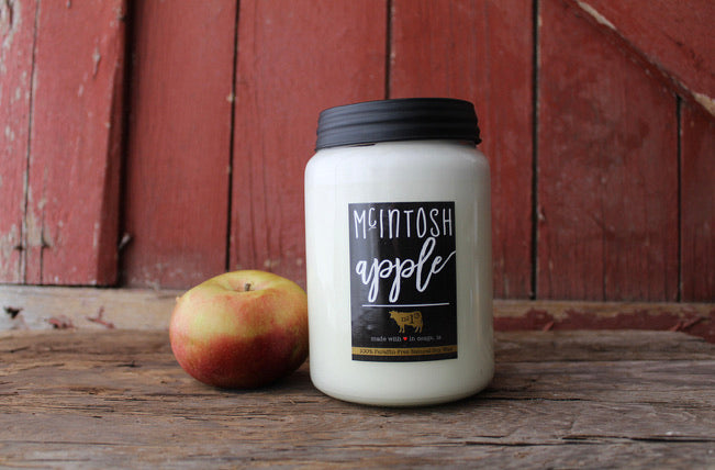 “McIntosh Apple”  Milkhouse Candle