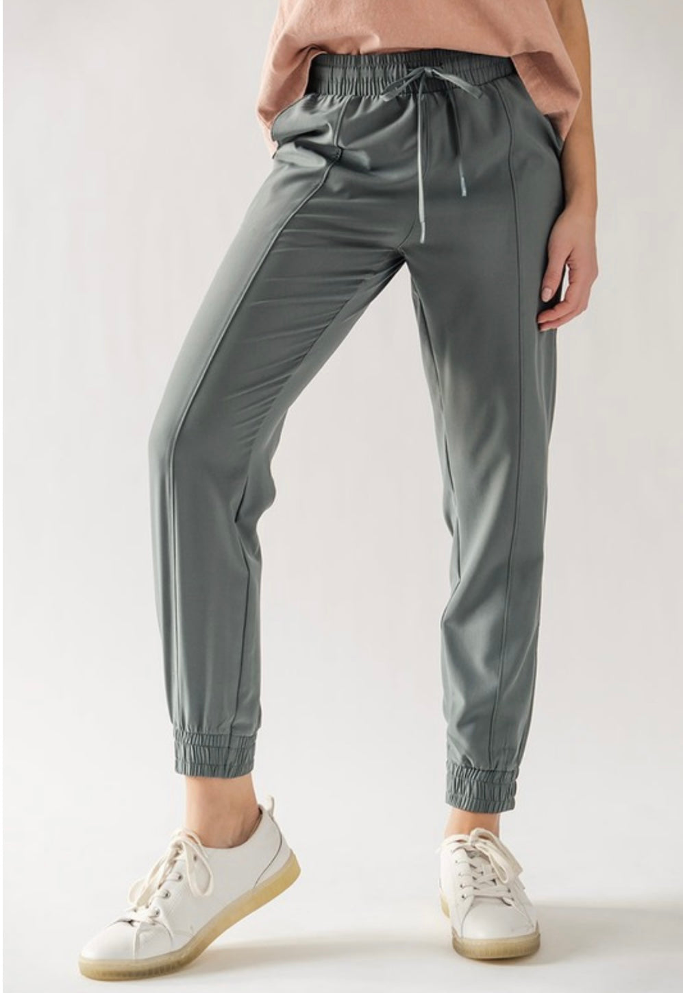 The Remi Lightweight Joggers