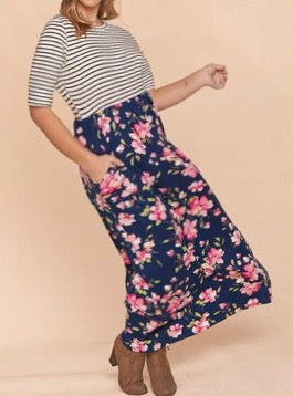 The Floral Curvy Maxi Dress